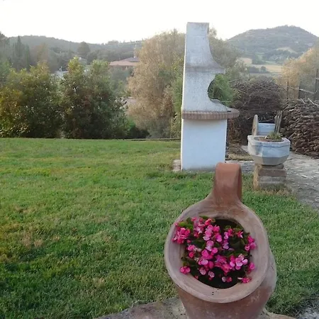 One Bedroom Chalet With Shared Pool Enclosed Garden And Wifi At