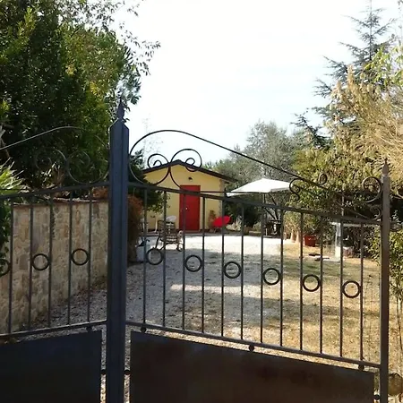Chalet One Bedroom Chalet With Shared Pool Enclosed Garden And Wifi At *